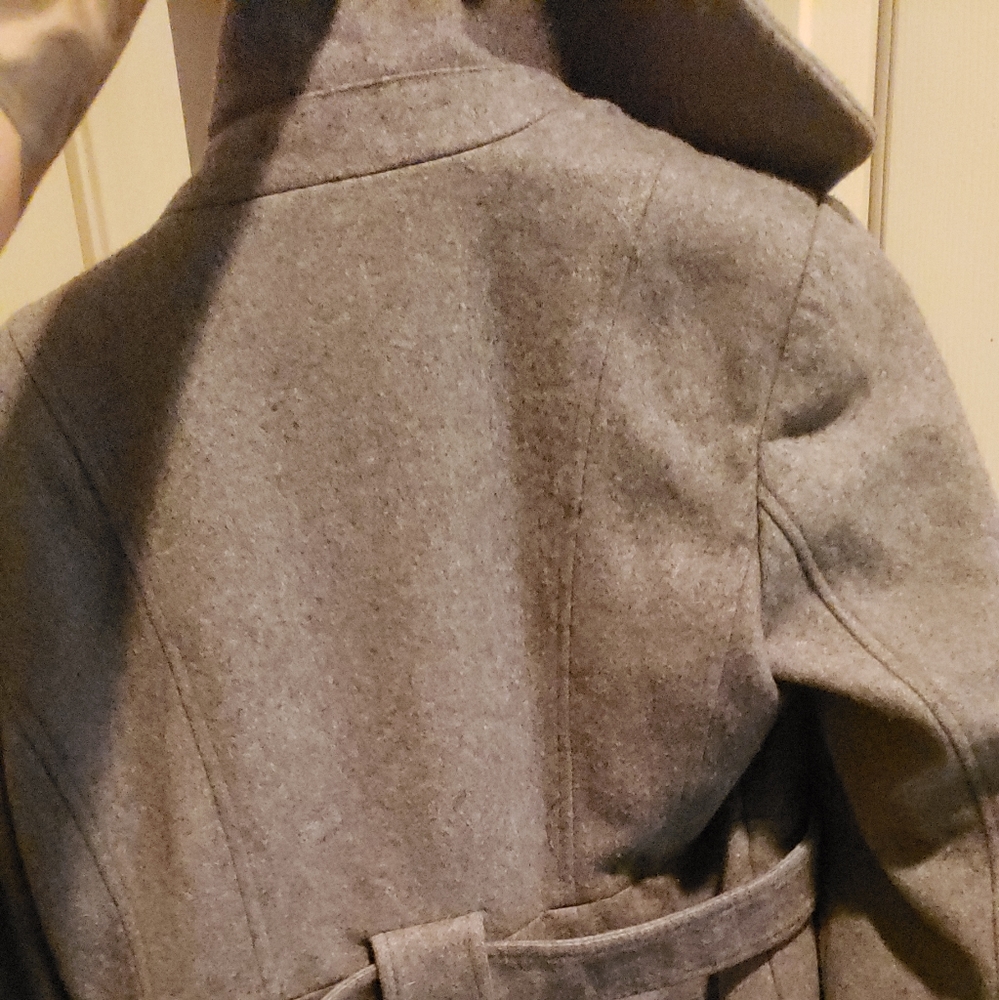 Jacket - Picture 3 of 4